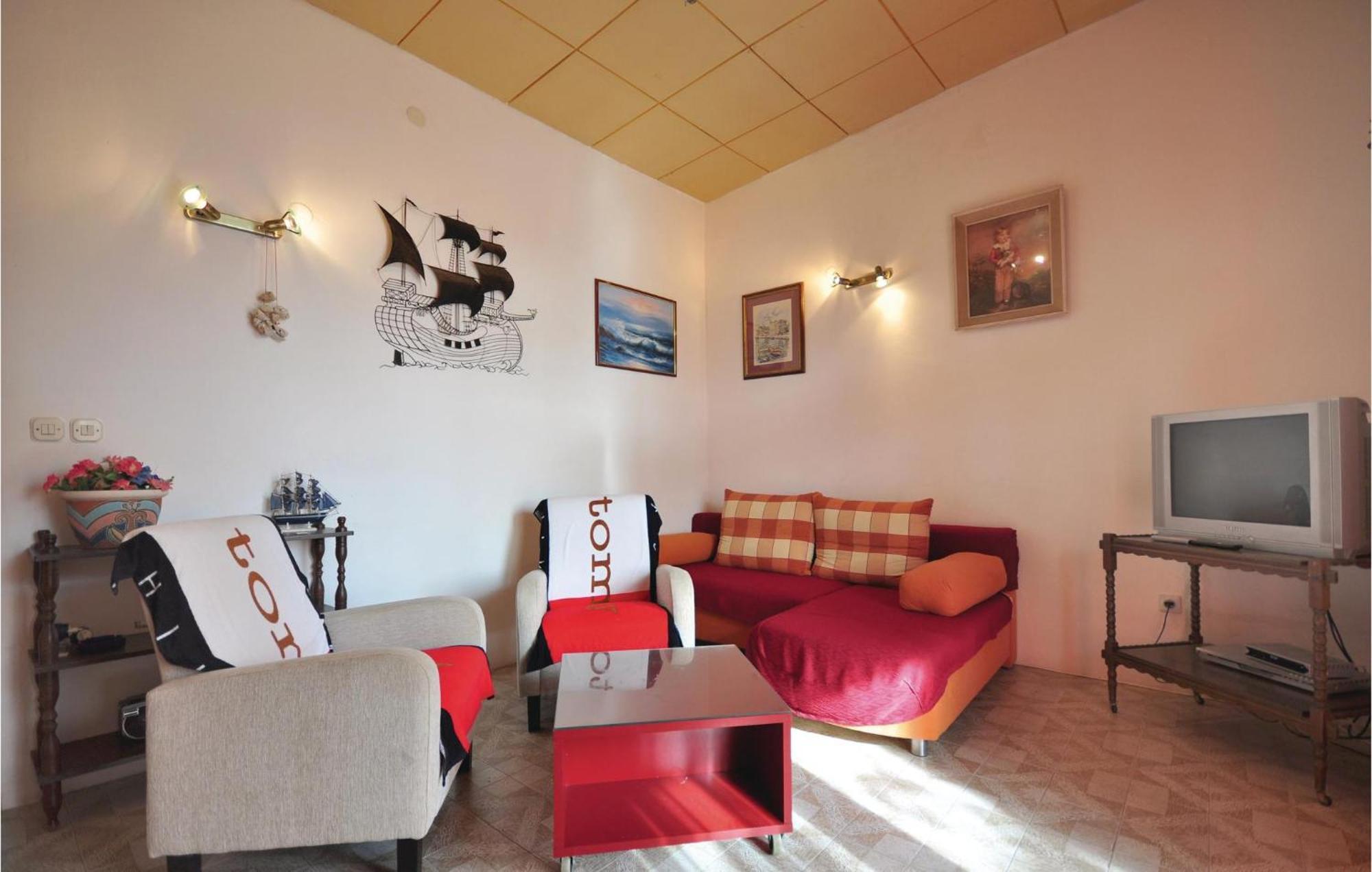 Awesome Home In Seget Vranjica With Wifi Exterior foto
